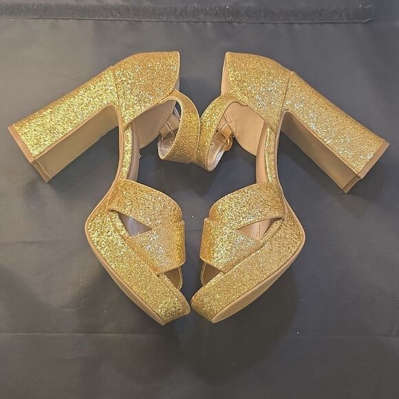 SUGAR LEEZA GOLD GLITTER CRISS-CROSS STRAP BLOCK HEEL HEIGHT SANDAL - Picture 14 of 16